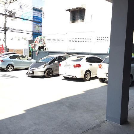 琳拉达阁楼公寓 清邁 外观 照片
