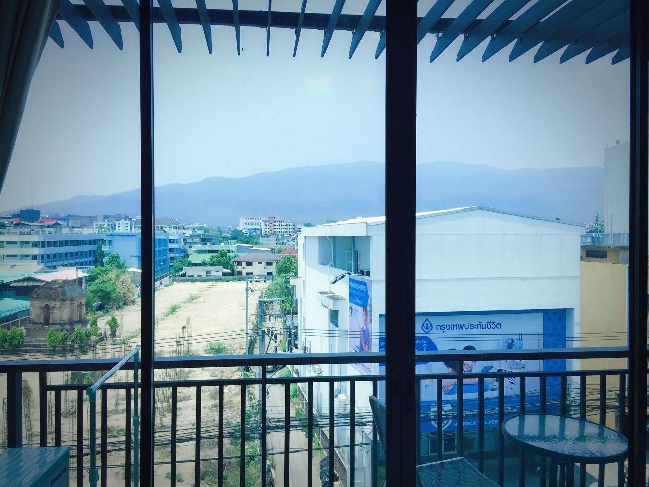 琳拉达阁楼公寓 清邁 外观 照片